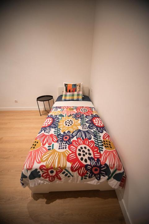 By Universitat Private Rooms Barcelona Kültér fotó
