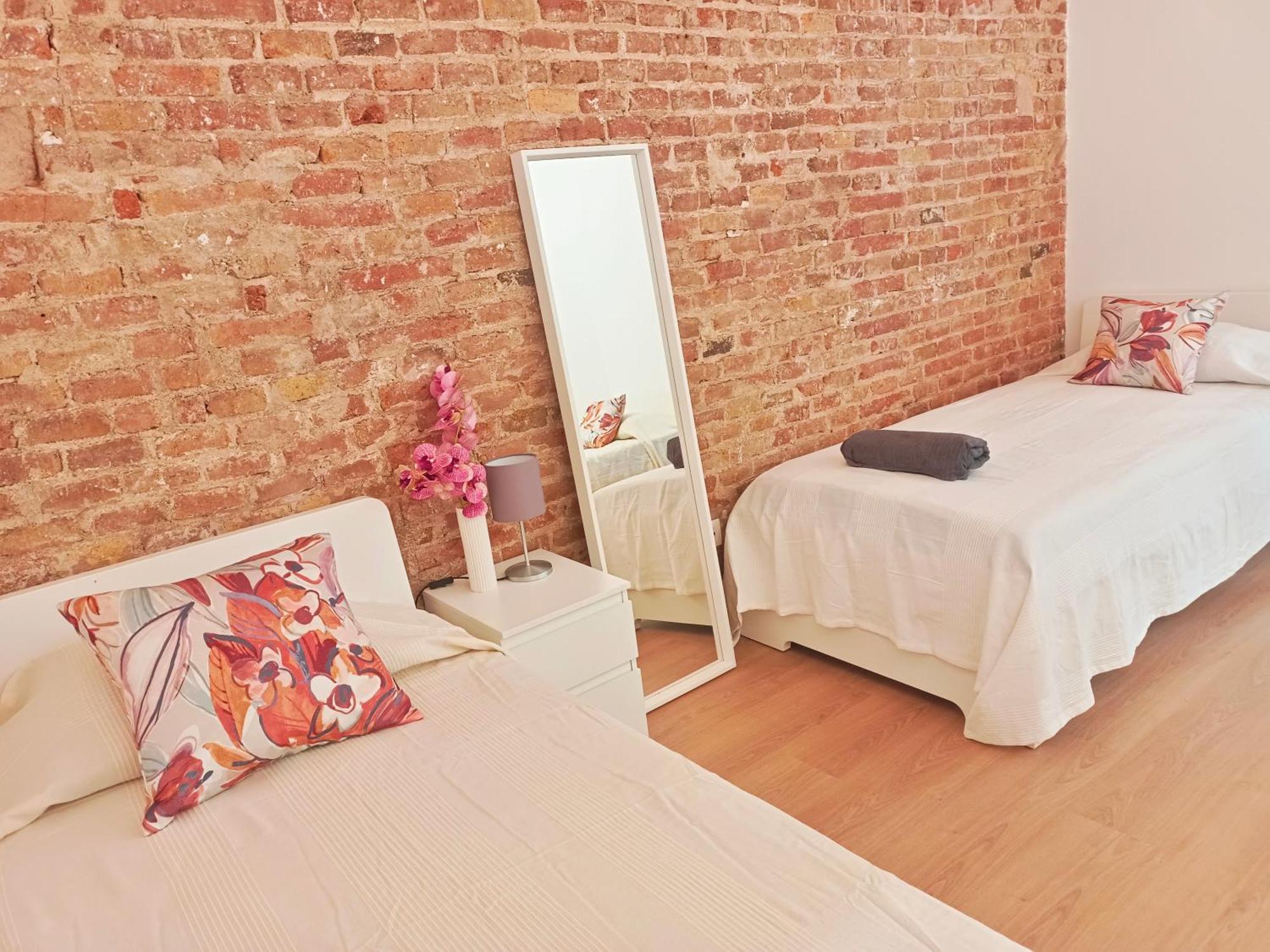 By Universitat Private Rooms Barcelona Kültér fotó