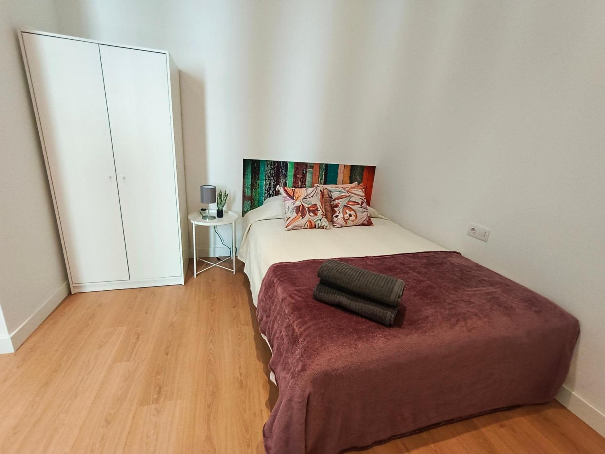 By Universitat Private Rooms Barcelona Kültér fotó