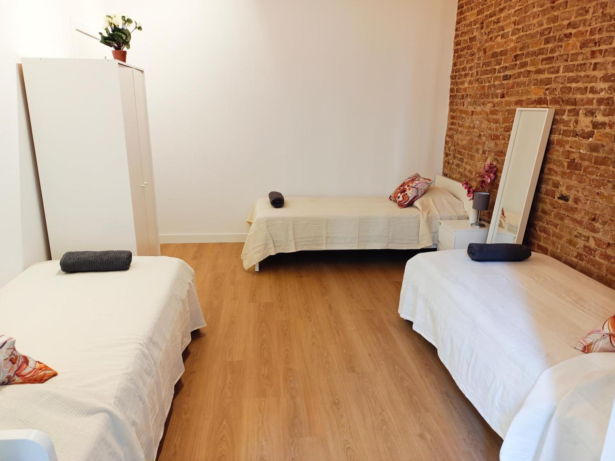 By Universitat Private Rooms Barcelona Kültér fotó